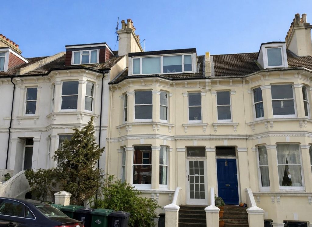 Property photo 1 of 10 162Srmaina.Jpg