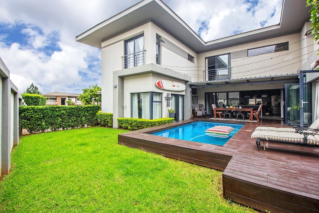 Property photo 2 of 48