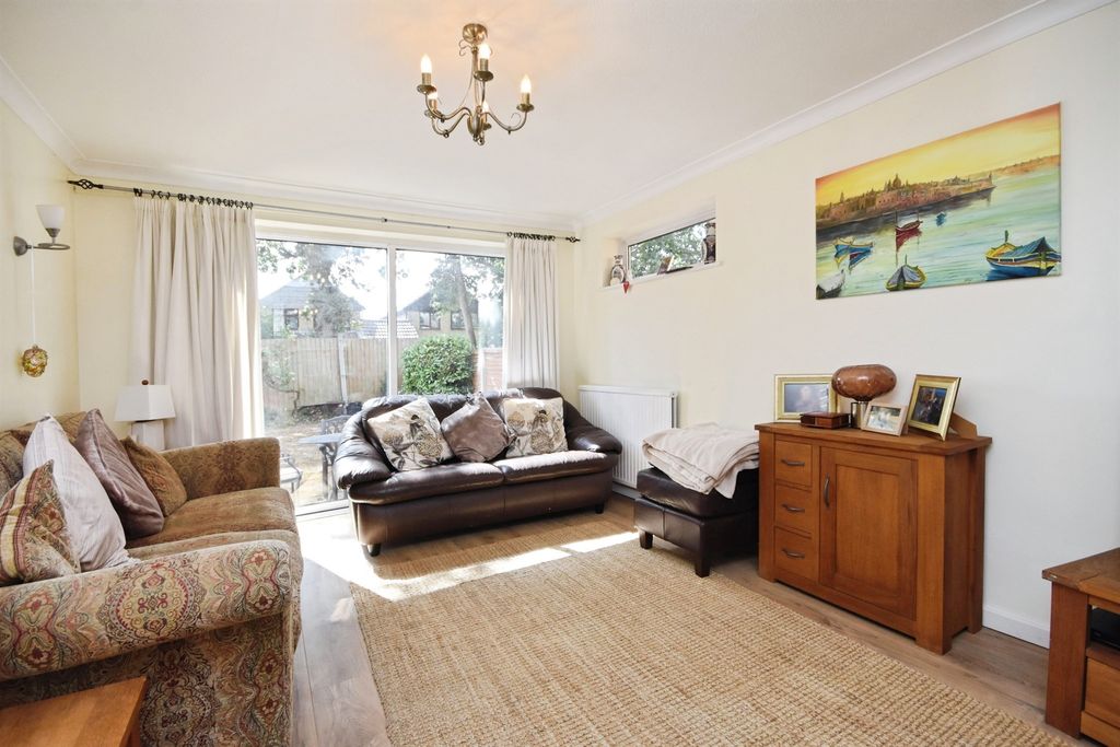 Property photo 3 of 18