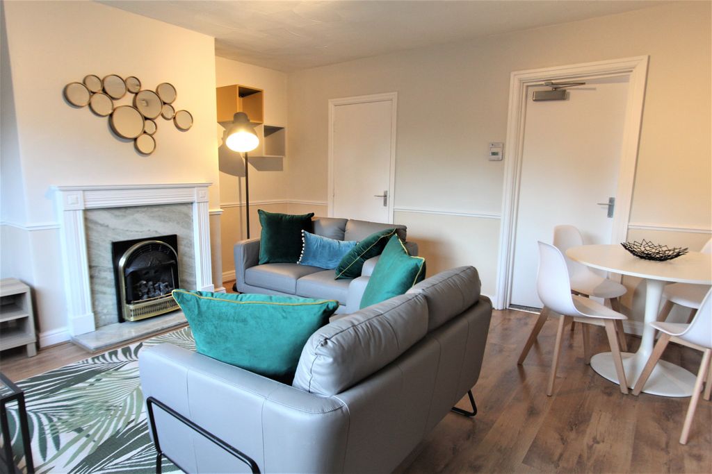 Property photo 3 of 16 Property Photo