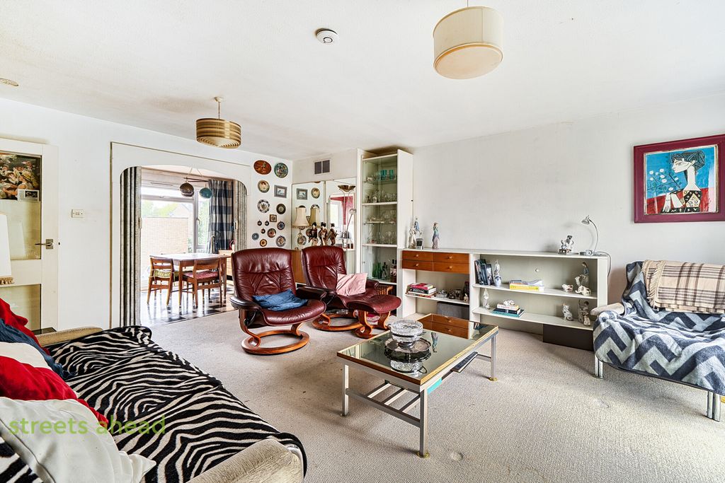 Property photo 3 of 16 d3B4337B-5348-404...