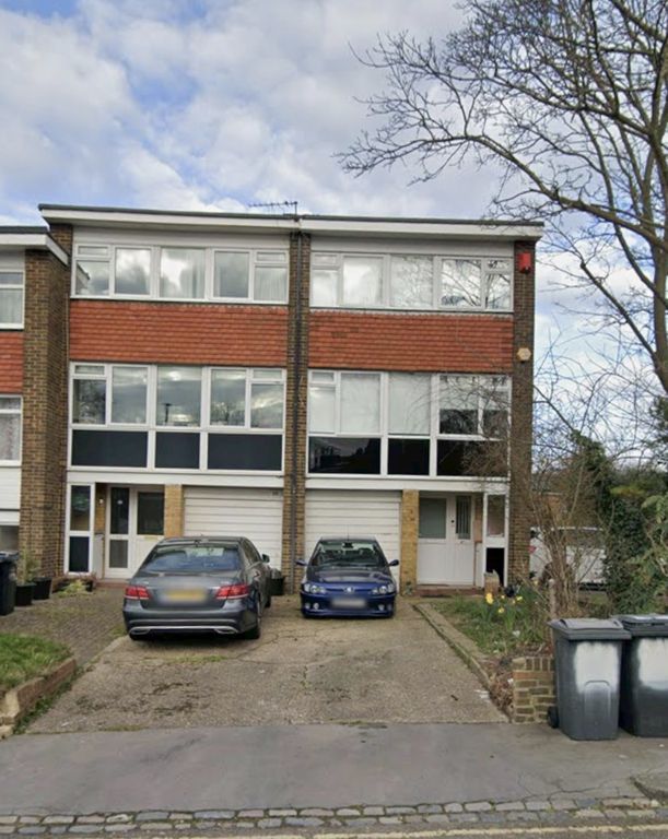 Property photo 1 of 20