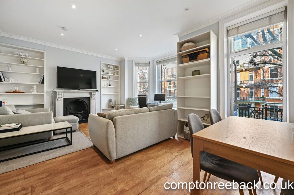 Property photo 3 of 11 Cr -  Wymering Mansions - 33 (1).Jpg