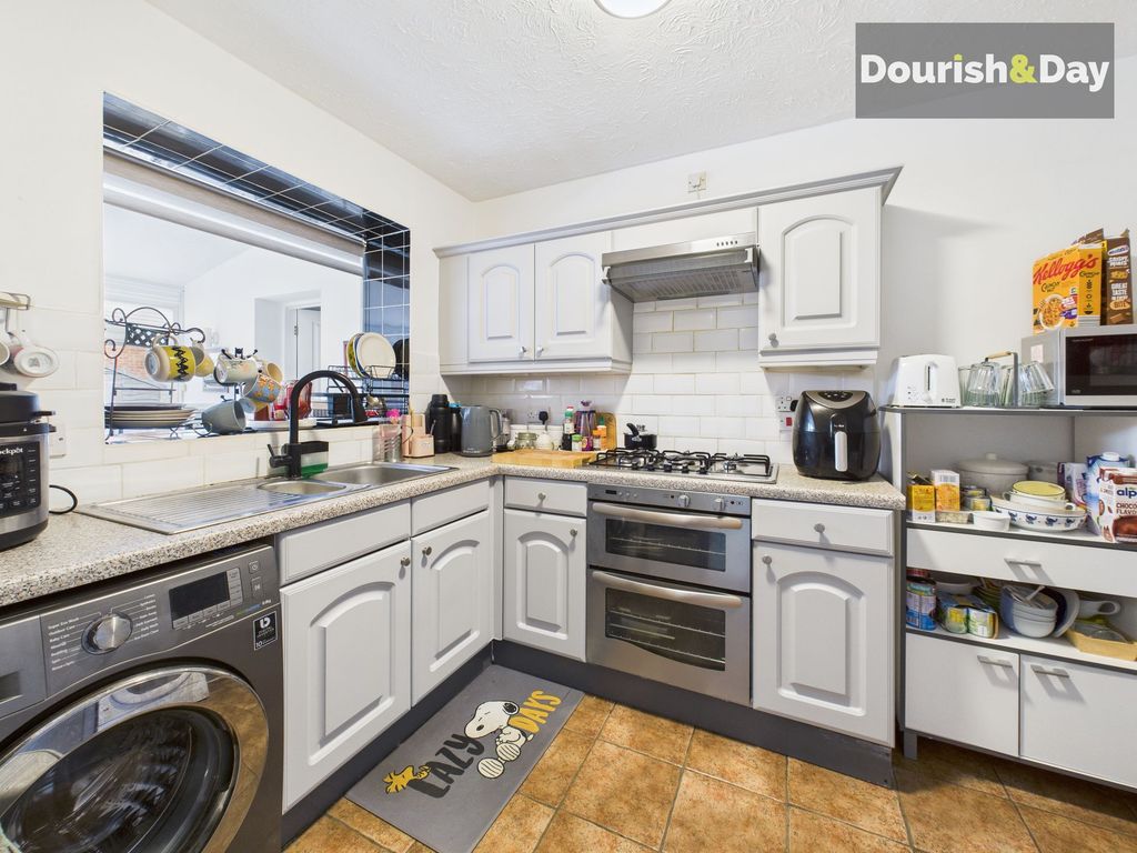 Property photo 3 of 13