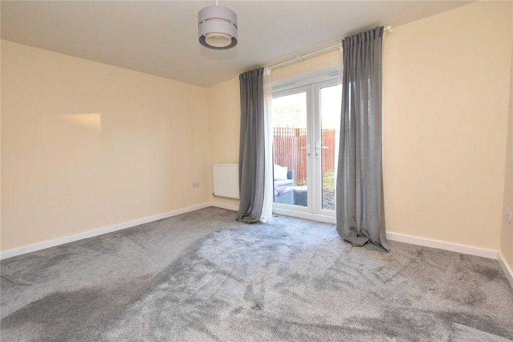 Property photo 2 of 22 Picture No. 41