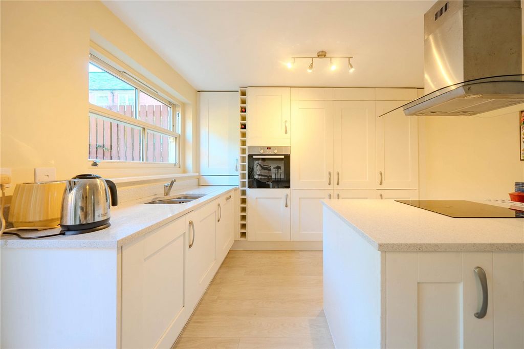 Property photo 2 of 12 Picture No. 03