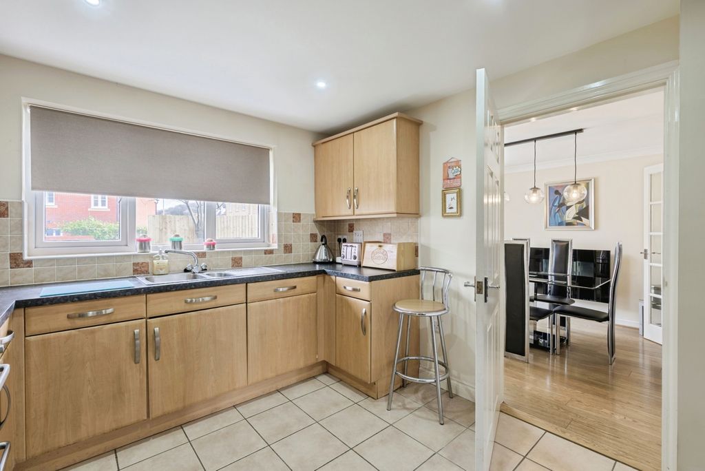 Property photo 2 of 20 Pbox-Img.Jpg