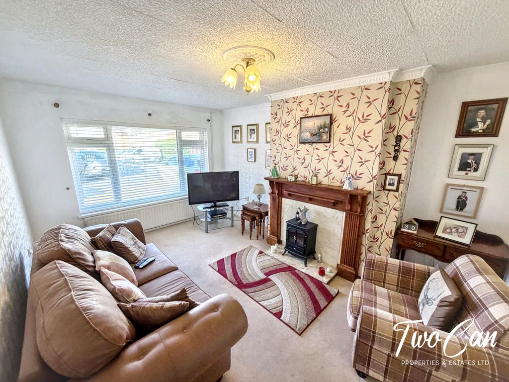 Property photo 3 of 28
