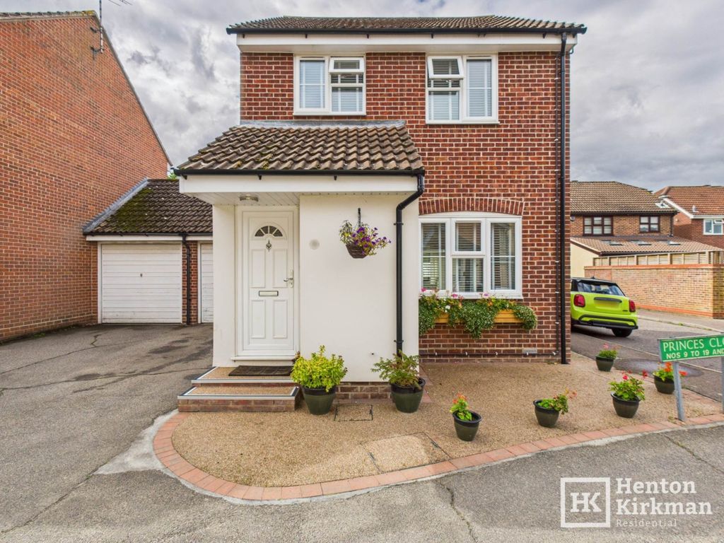 Property photo 1 of 17