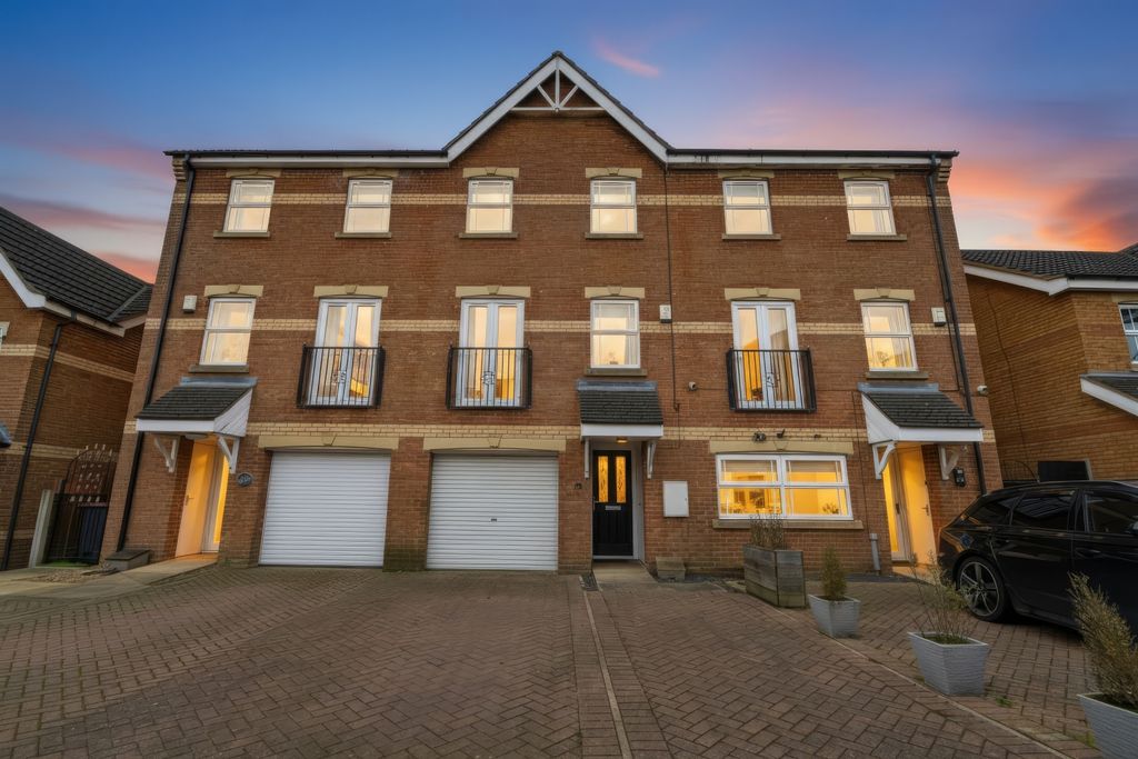 Property photo 1 of 31 Virtual_Twilight