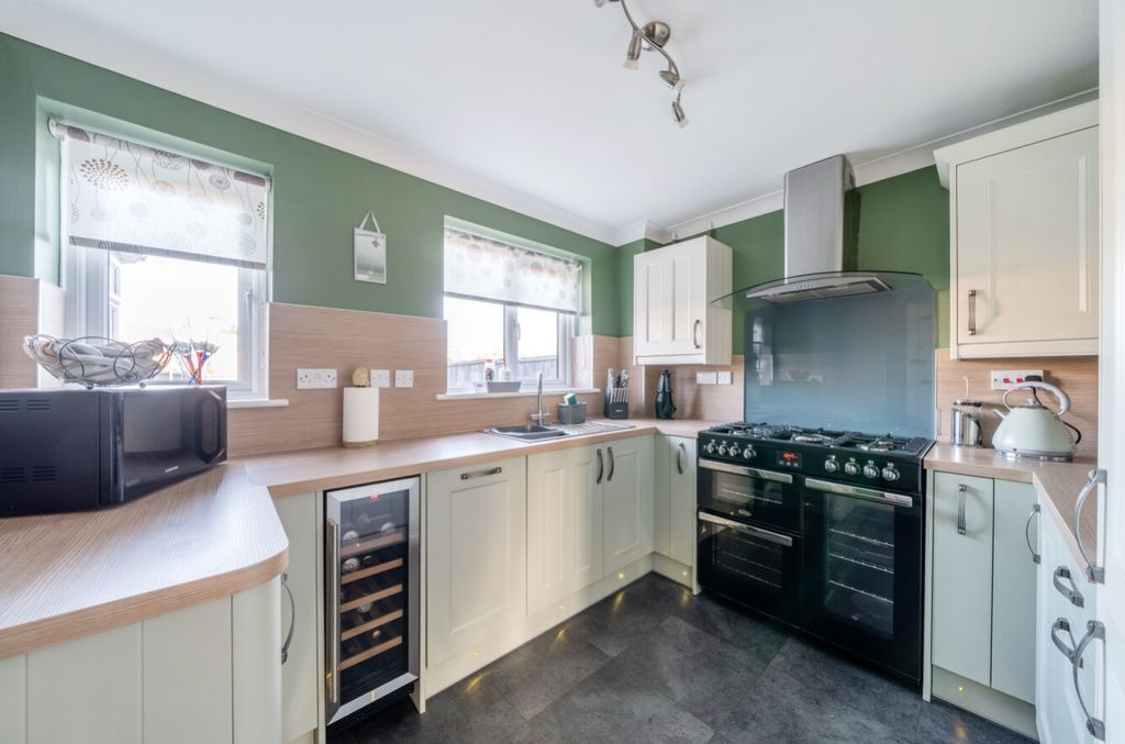 Property photo 2 of 19 1239083 (5)