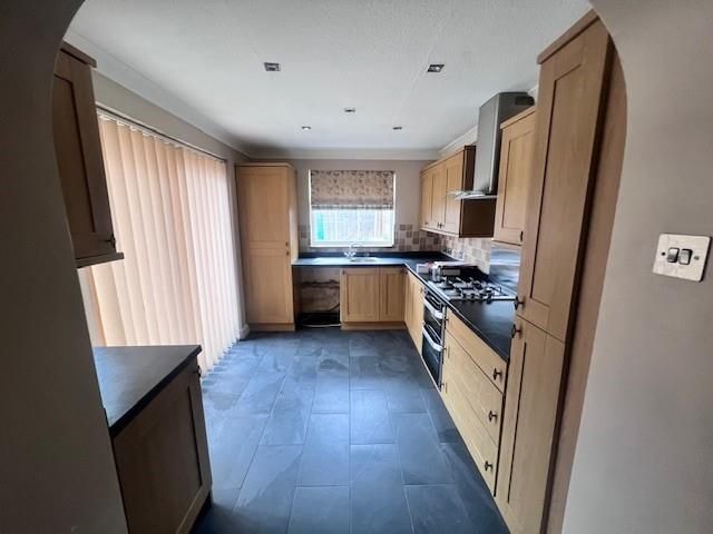 Property photo 2 of 9 Kitchen