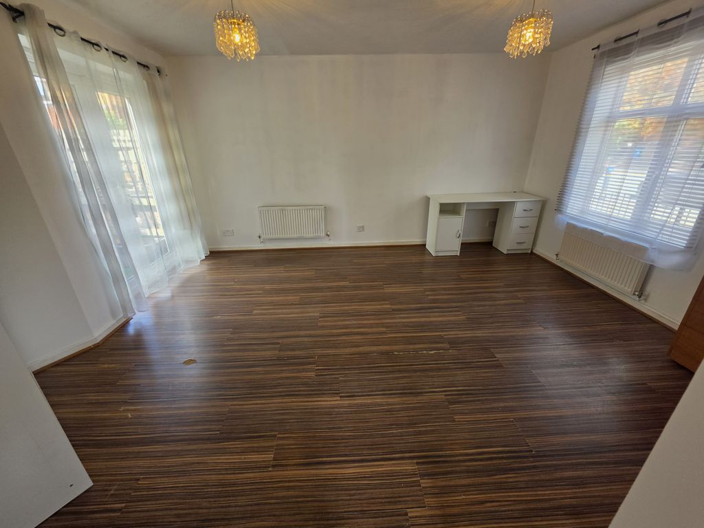 Property photo 2 of 15 Gallery