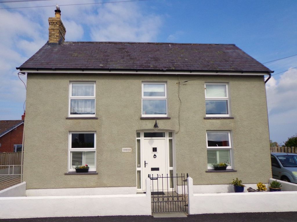 Property photo 3 of 49