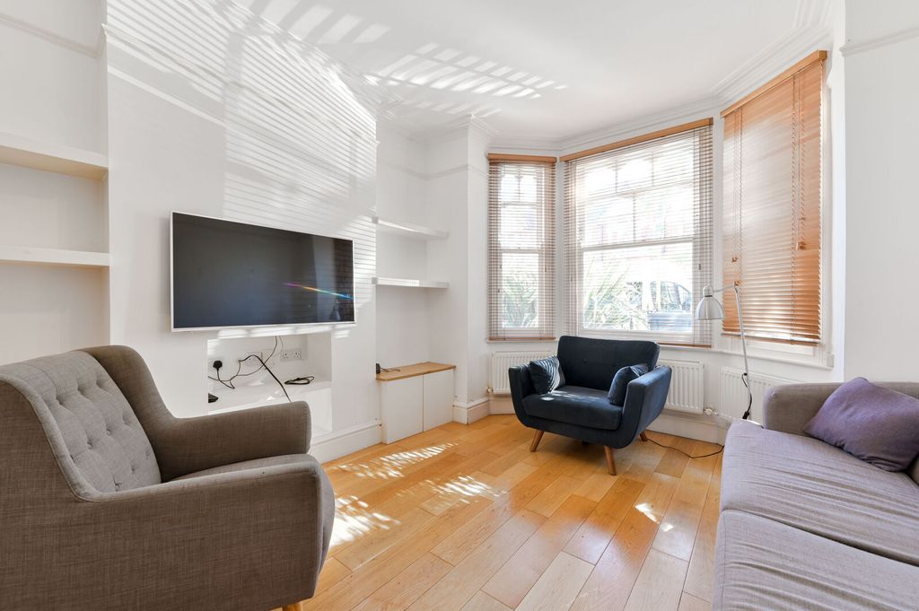 Property photo 2 of 16
