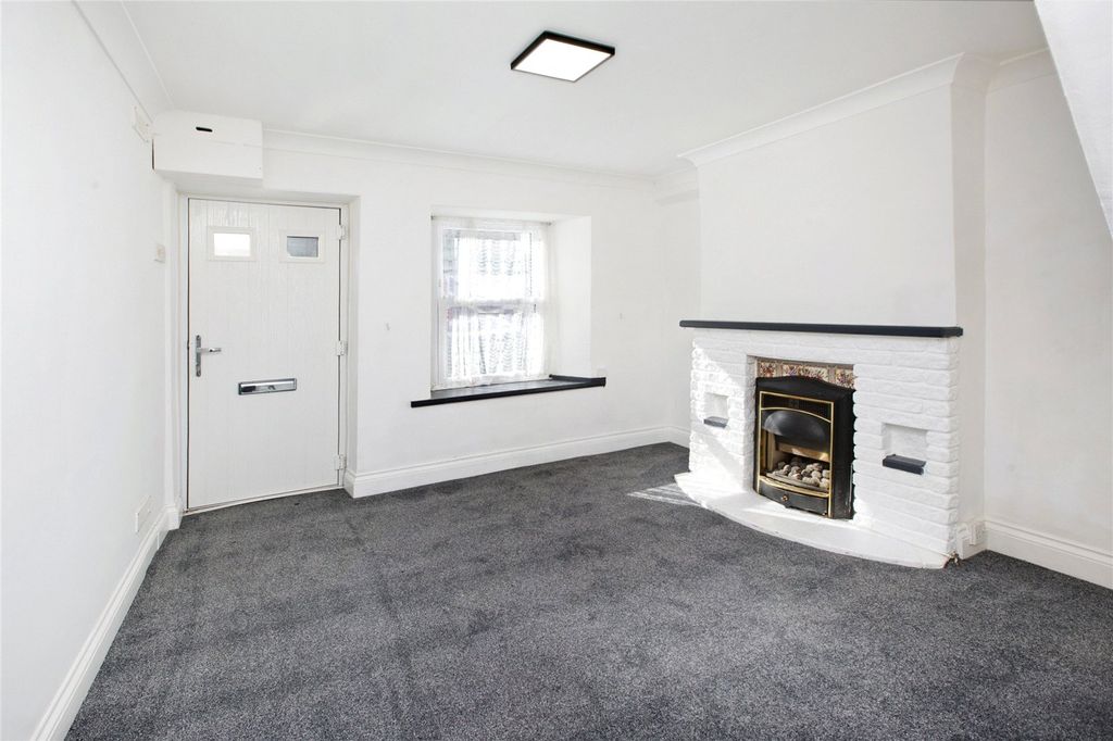Property photo 3 of 15 Picture No. 23