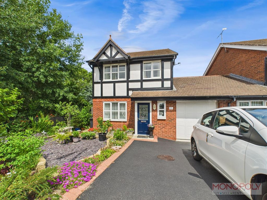 Property photo 1 of 30 Cam01943G0-Pr0478-Still007.Jpg