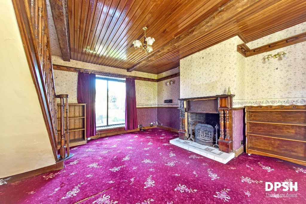 Property photo 2 of 24