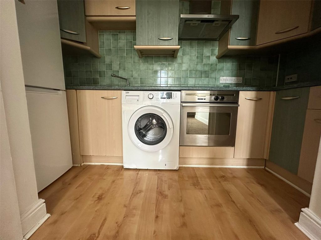 Property photo 2 of 5 Kitchen