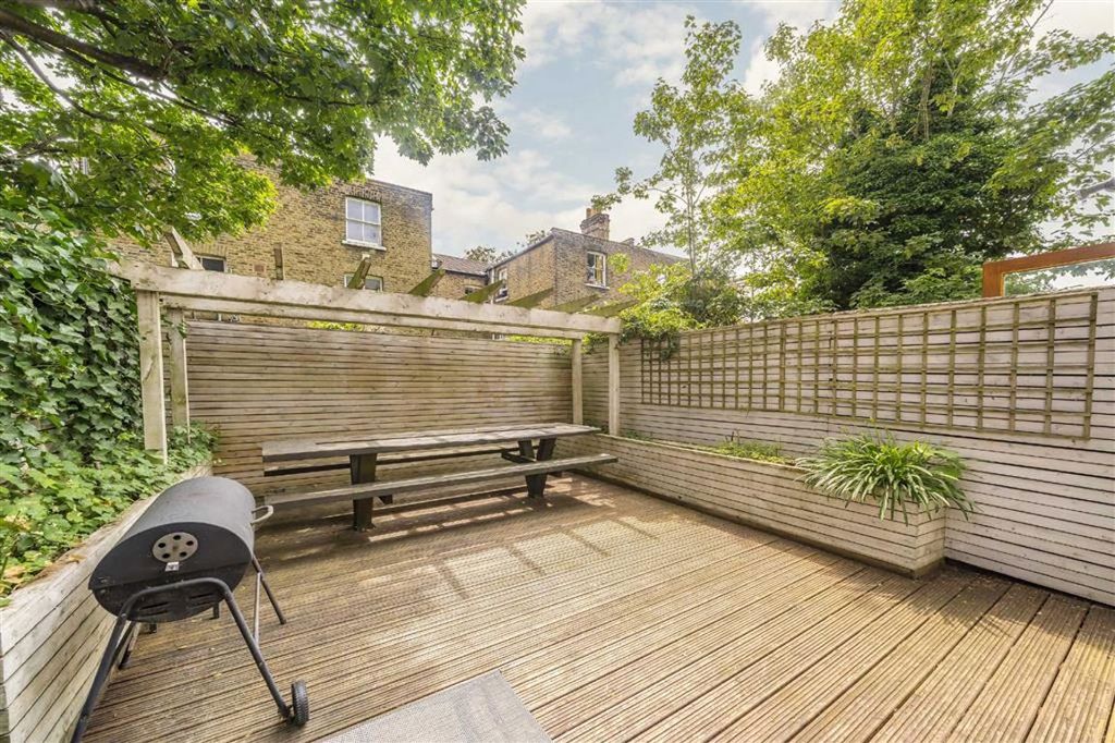 Property photo 3 of 10