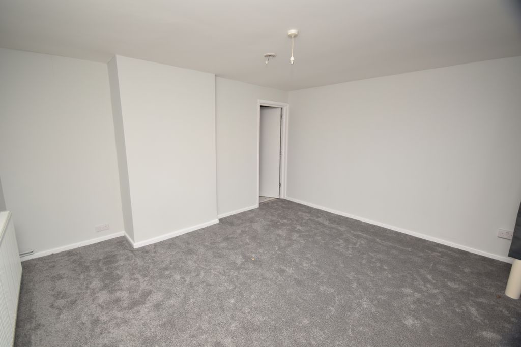 Property photo 2 of 7 Lounge