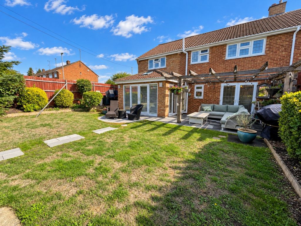 Property photo 2 of 19 5523261