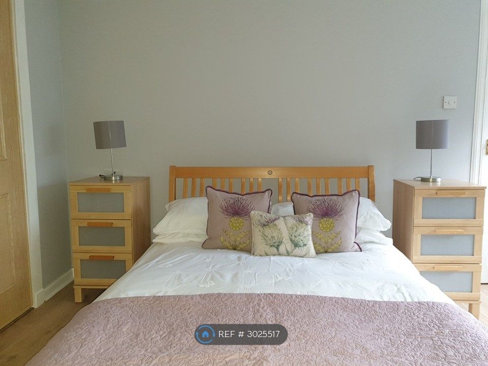Property photo 2 of 15 Bedroom
