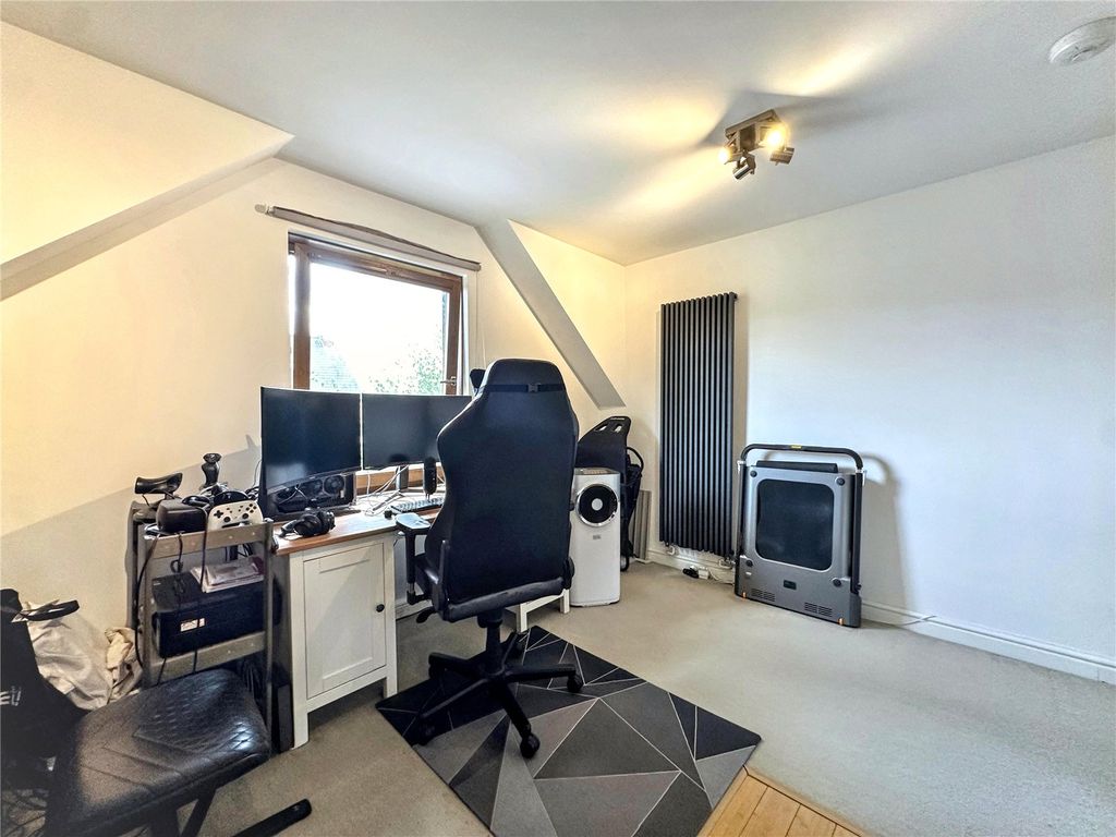 Property photo 3 of 13 Picture No. 11