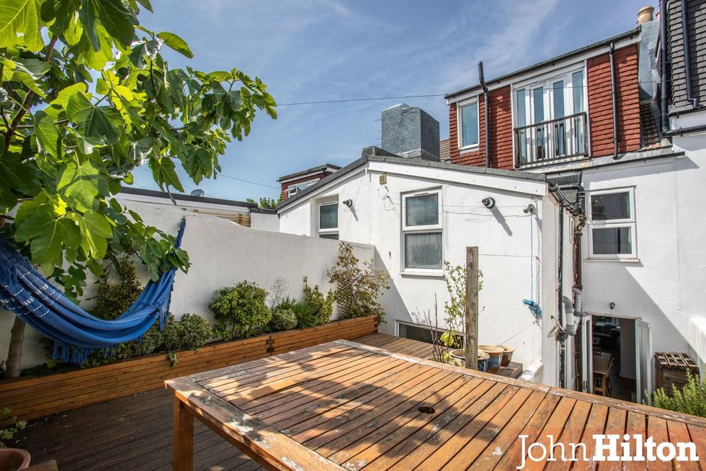 Property photo 2 of 22 Elm Grove -13.Jpg