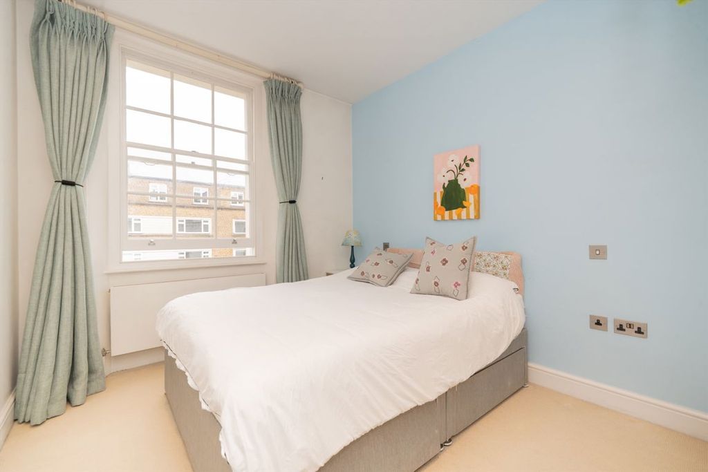 Property photo 3 of 7