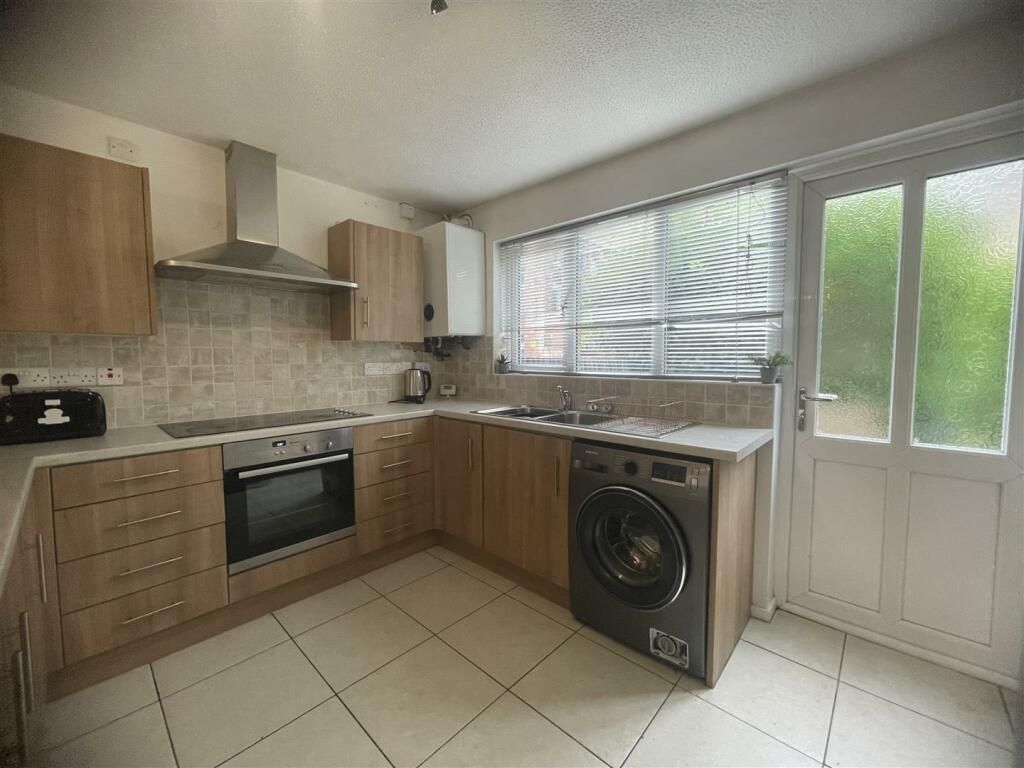 Property photo 2 of 14 58271_33417260_Img_02_0000