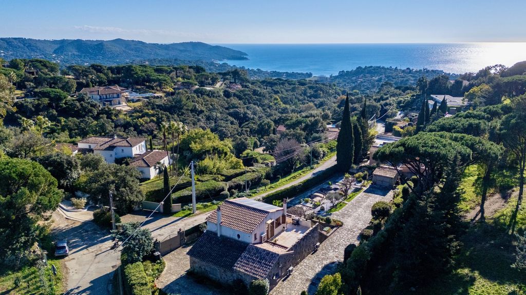 Property photo 3 of 6