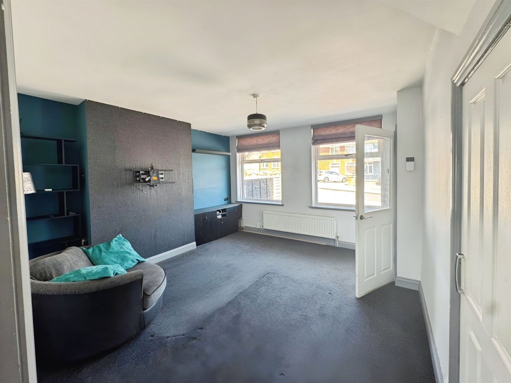 Property photo 2 of 14