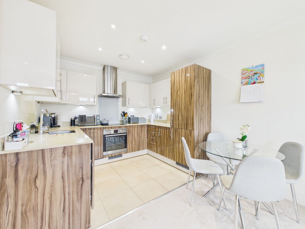 Property photo 3 of 11 5180445