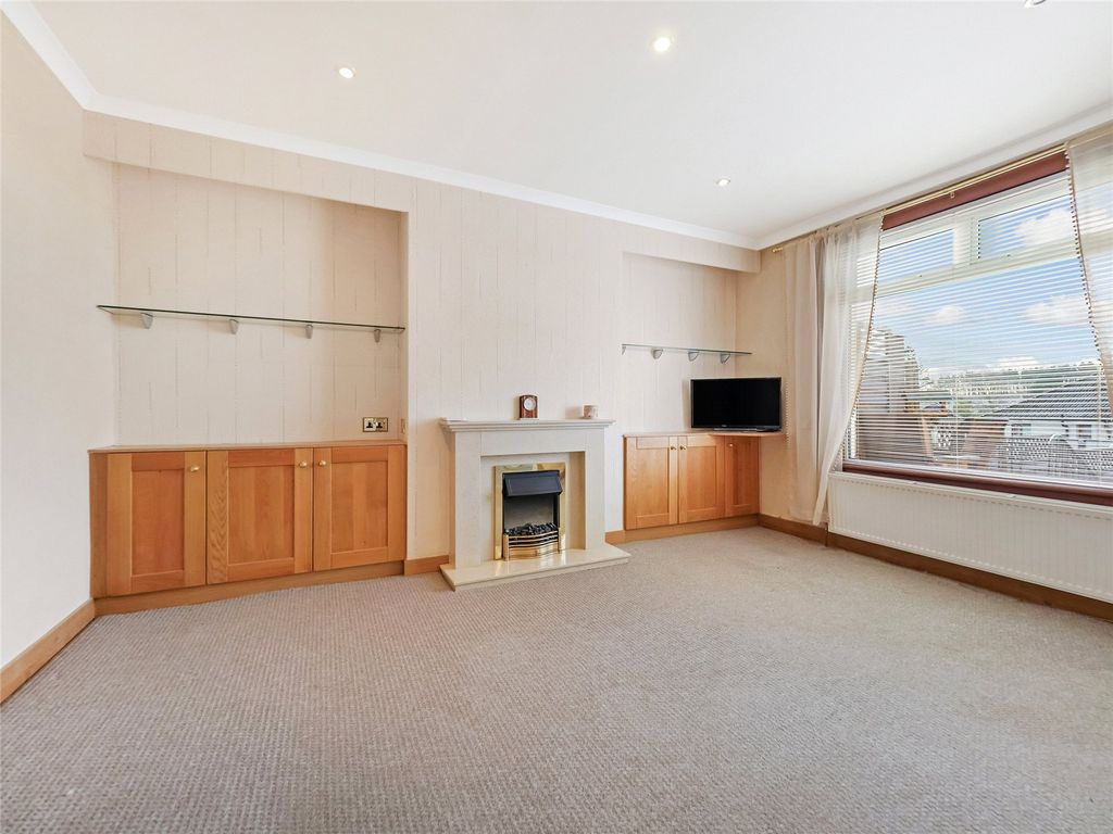 Property photo 2 of 21 Picture No. 11