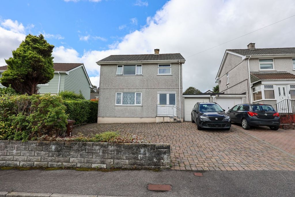 Property photo 1 of 22