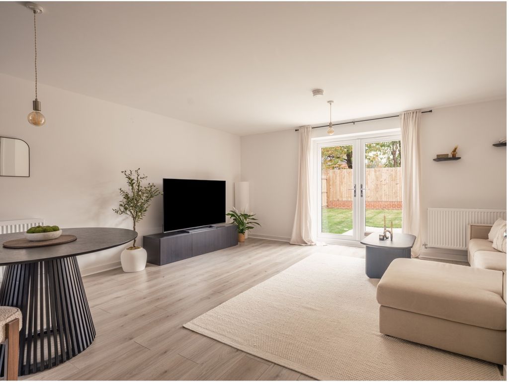 Property photo 2 of 27 5597142