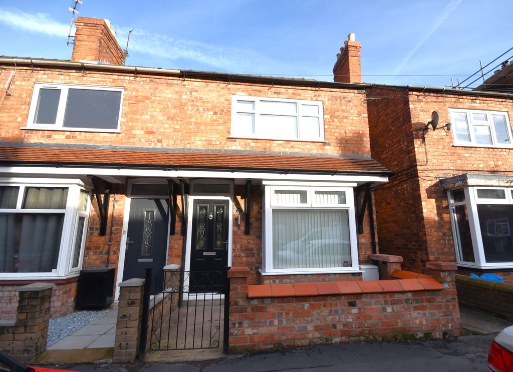 Property photo 1 of 10 Front