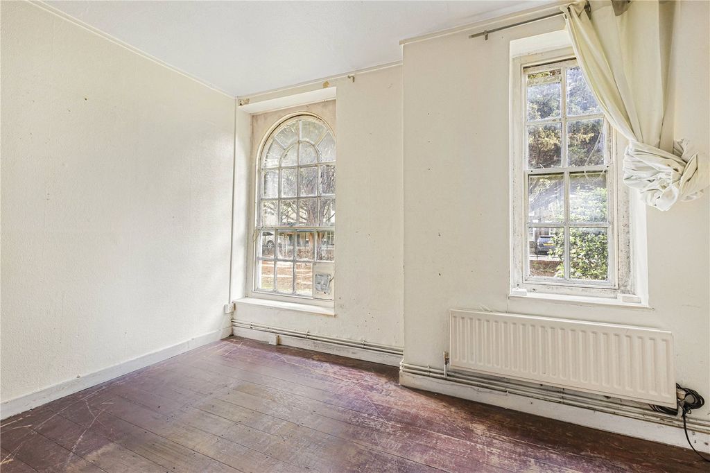 Property photo 3 of 14 Picture No. 05