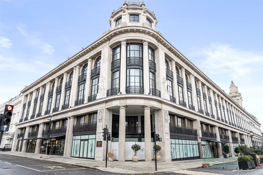 Property photo 1 of 50 Picture No. 23