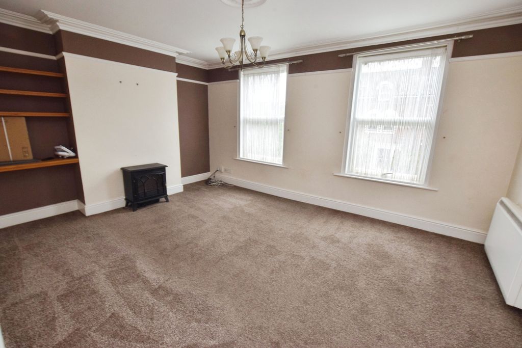 Property photo 3 of 8