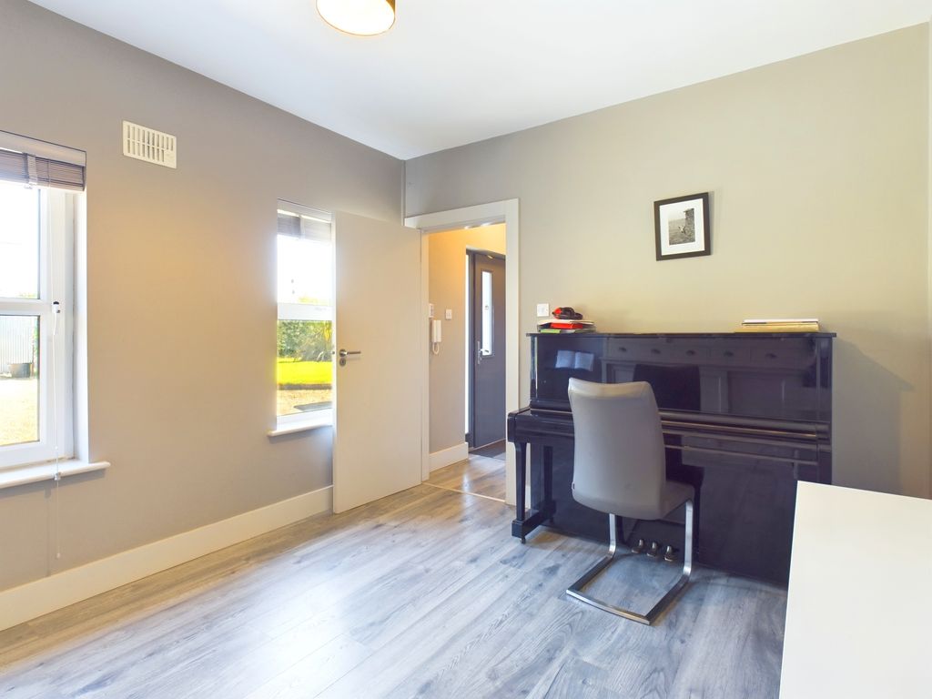 Property photo 2 of 34