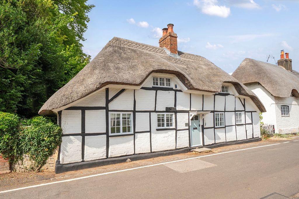 Property photo 1 of 17