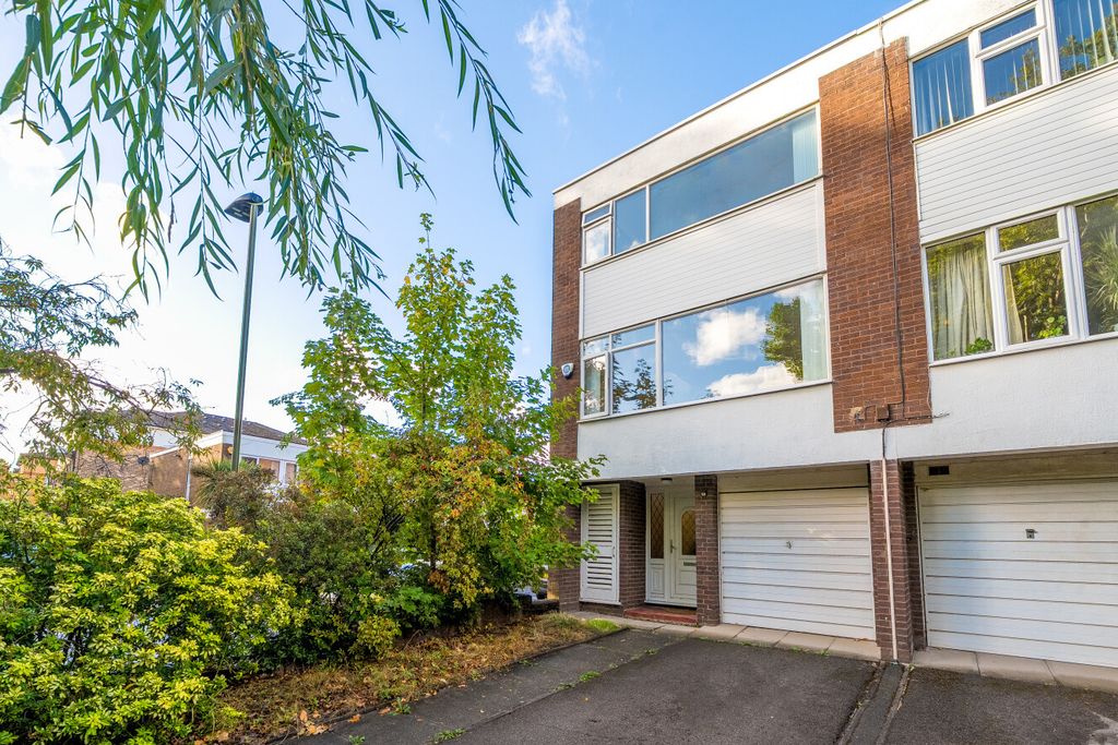 Property photo 1 of 17 1516079-17-6Aa031...