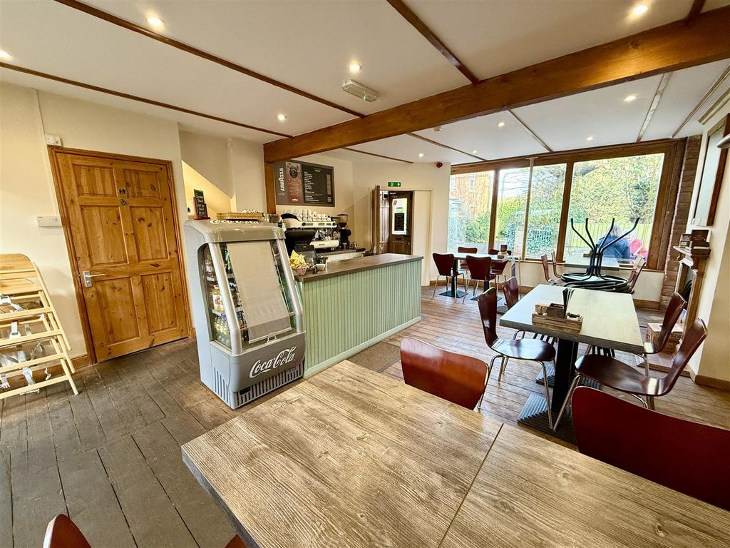 Property photo 2 of 25 Ground Floor Commercial Area