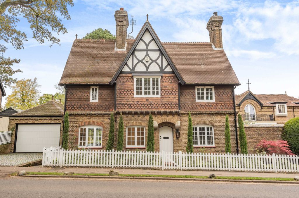 Property photo 1 of 18 Photo