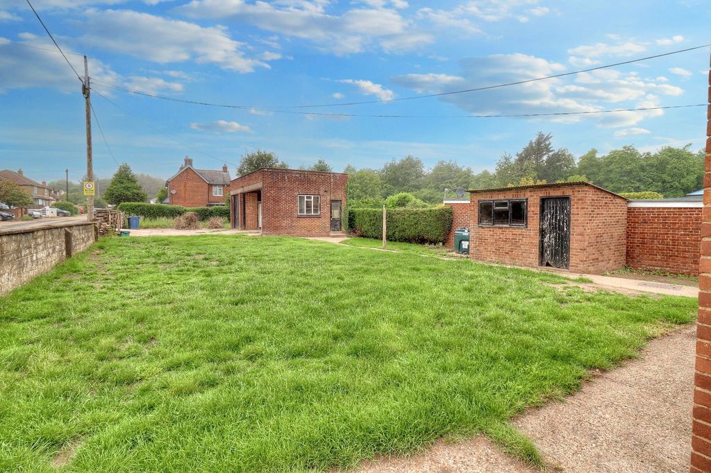 Property photo 2 of 15 Photo 2