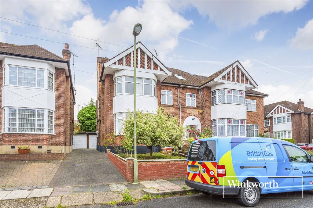 Property photo 1 of 17 Picture No. 15