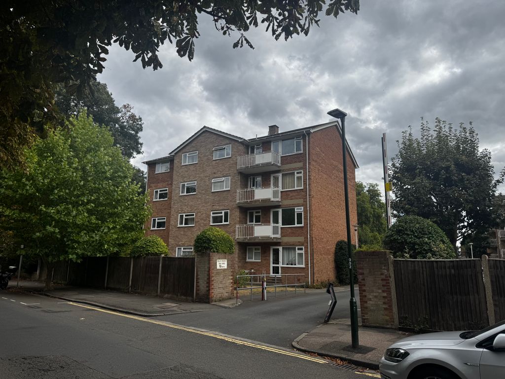 Property photo 1 of 12