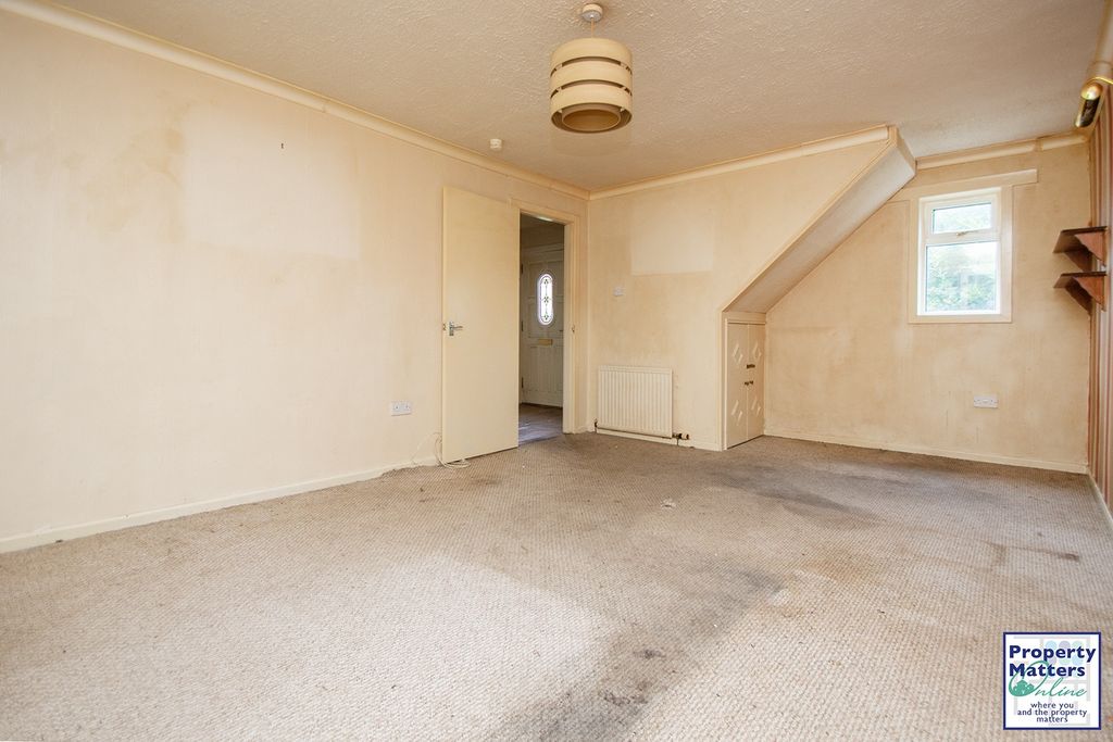 Property photo 3 of 11 Gallery